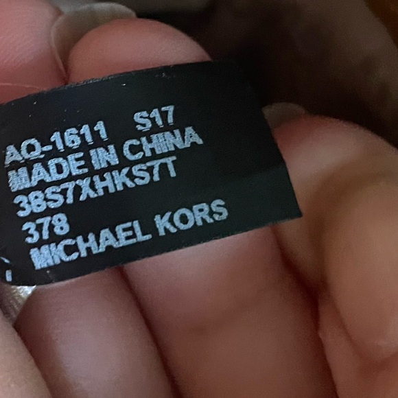 Michael Kors Cream & Tan Genuine Leather Satchel Crossbody - Picture 8 of 17